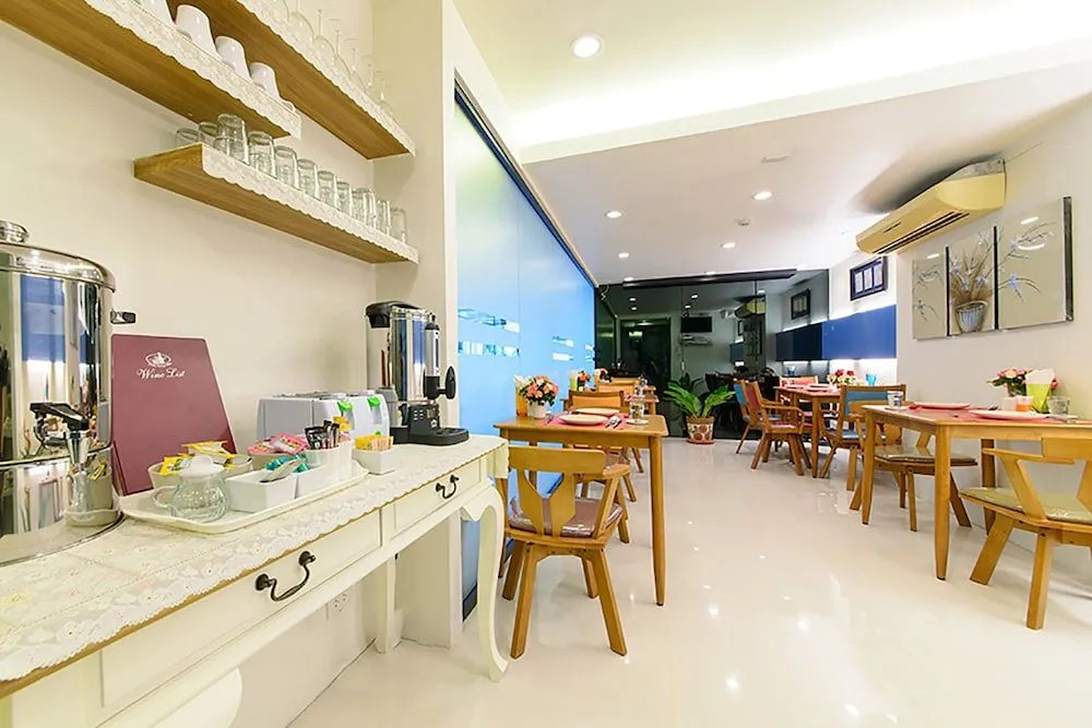 Beyond Suite Rama8