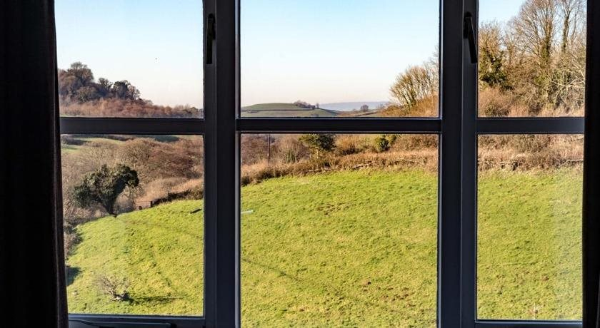 Three Horseshoes Inn