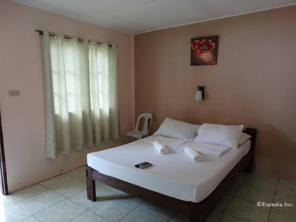 Whites and Greens Beach Resort