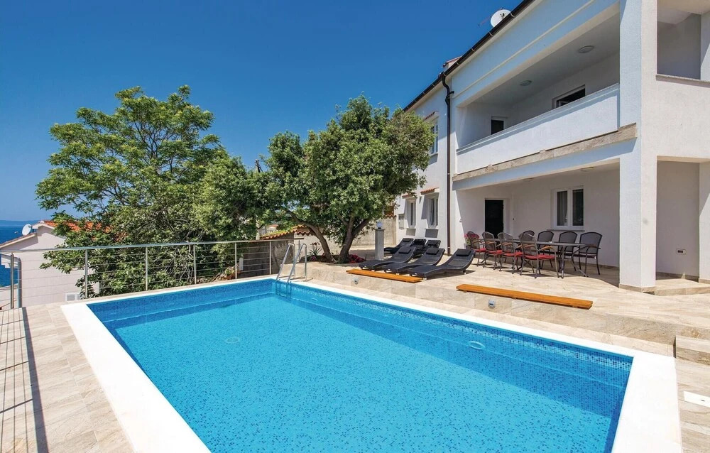Luxurious Home In Supertarska Draga