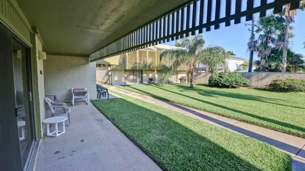 106 Las Brisas Poolside Condo 1 Bedroom Condo by RedAwning