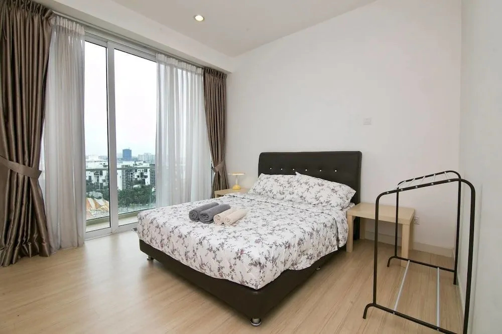 Spacious Suite Next to Nexus & Capri Bangsar South