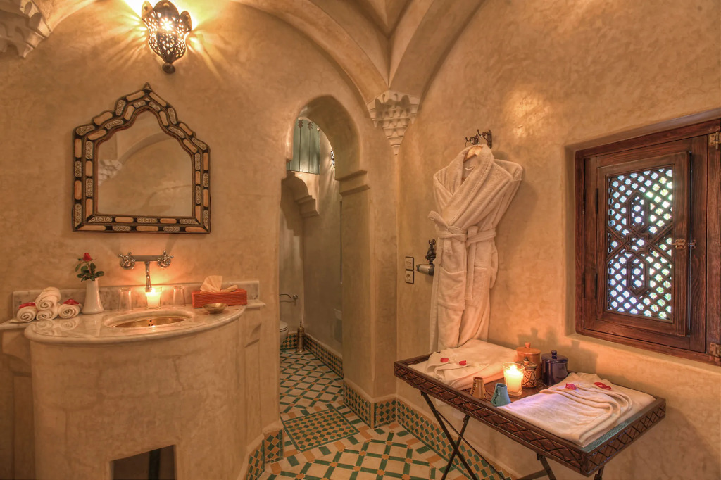 Riad Kaiss By Anika
