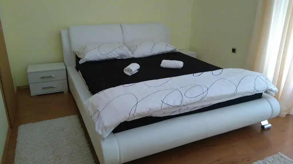 Apartments Tikveša