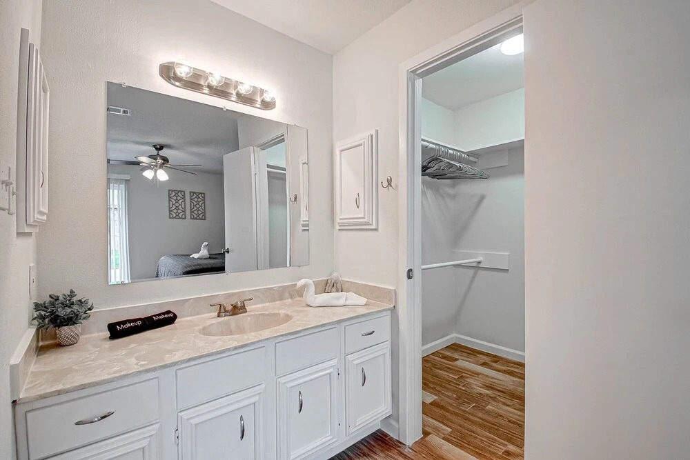 Ash Haven in Spring, Wifi, Extended Stay, Pet Friendly