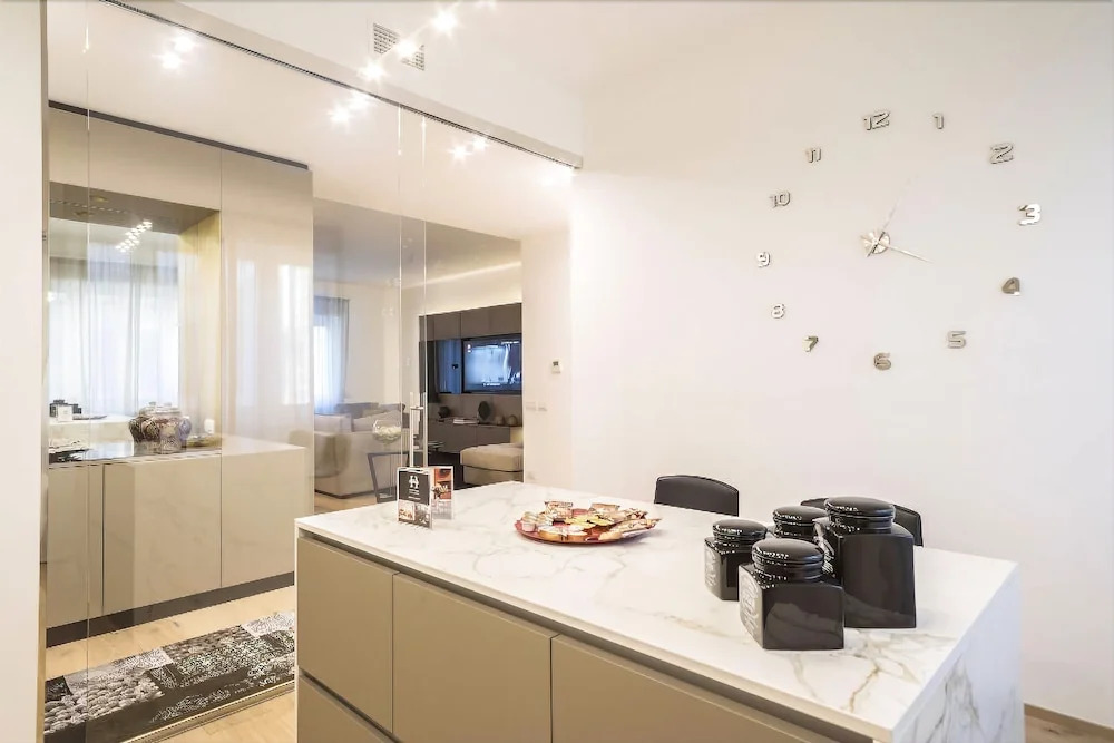 Hemeras Boutique House Aparthotel Duomo 9