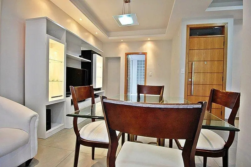 3 Bedroom Apartment 2 Minutes from Copacabana Beach