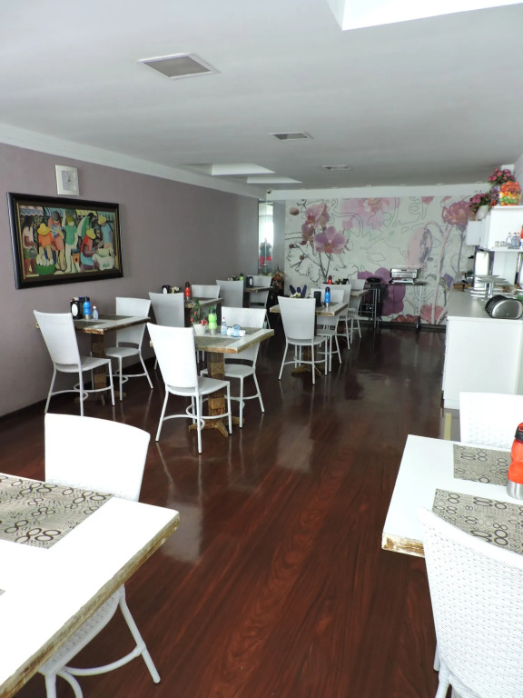 Aton Plaza Hotel