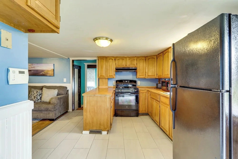 Near I-95 & Rhode Island Border! Pet-friendly Home