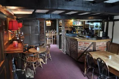 Bottle & Glass Inn