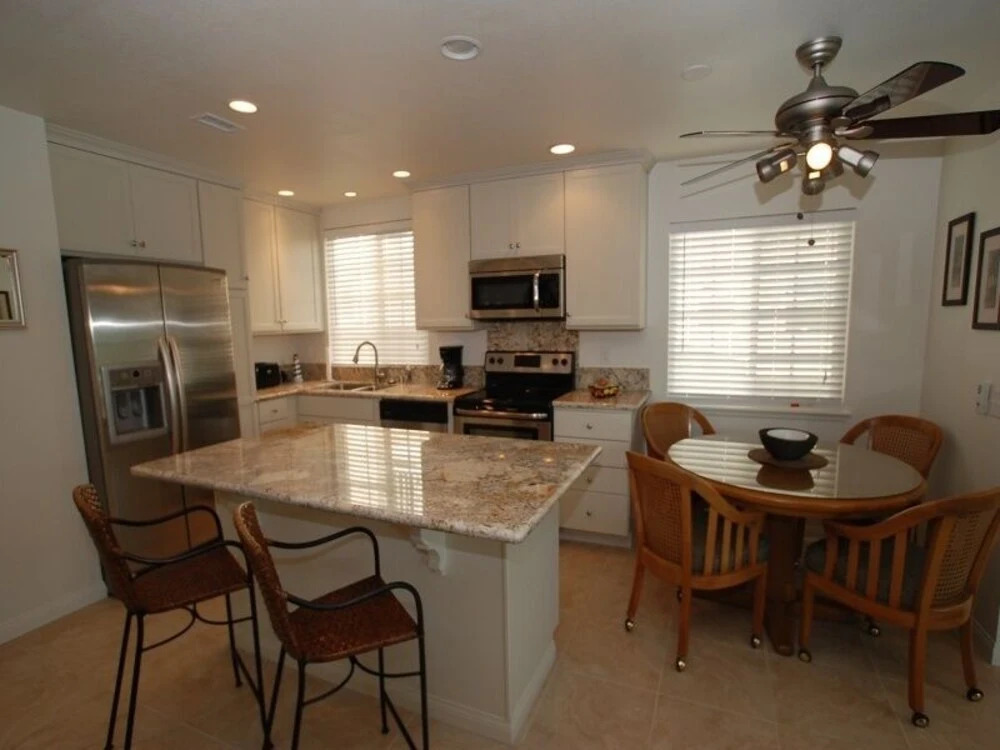 121 33rd St B Karb 4 Bedroom Duplex