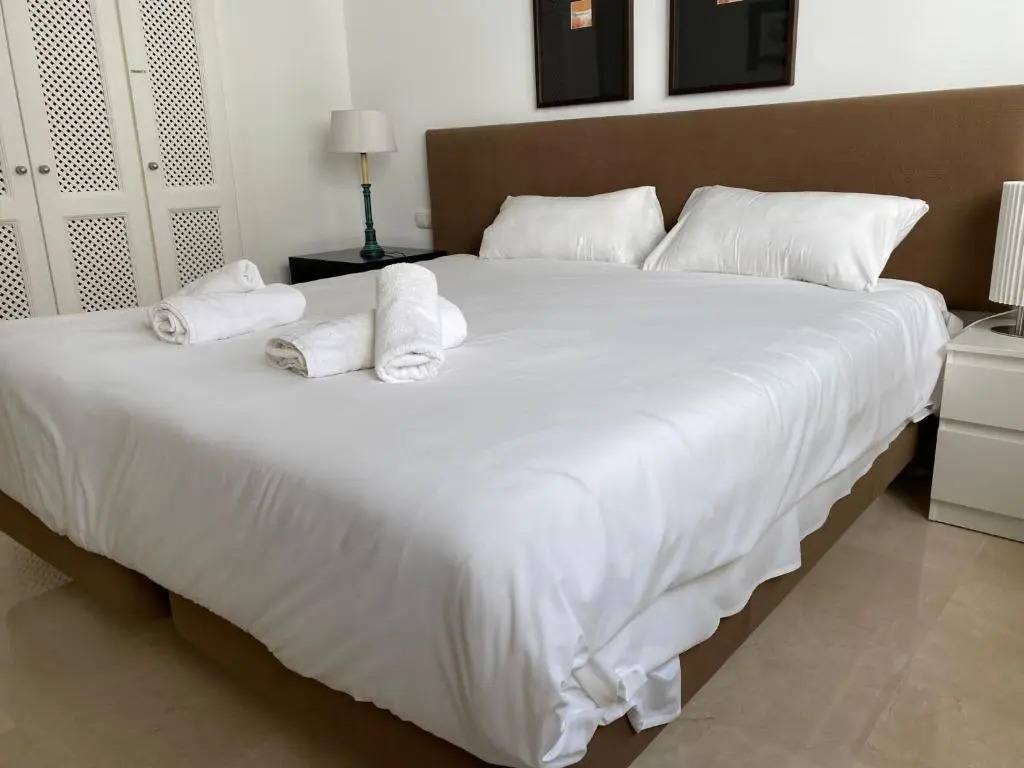 Spacious & sunny ground floor apartment close to Puerto Banus