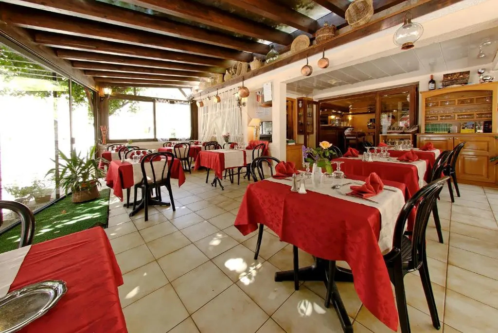 Logis Hôtel restaurant Auberge de la Cascade