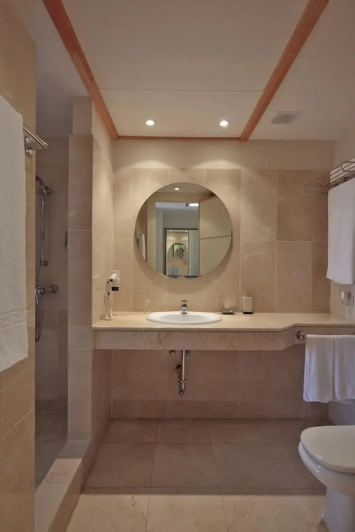 Elviria Hills Living