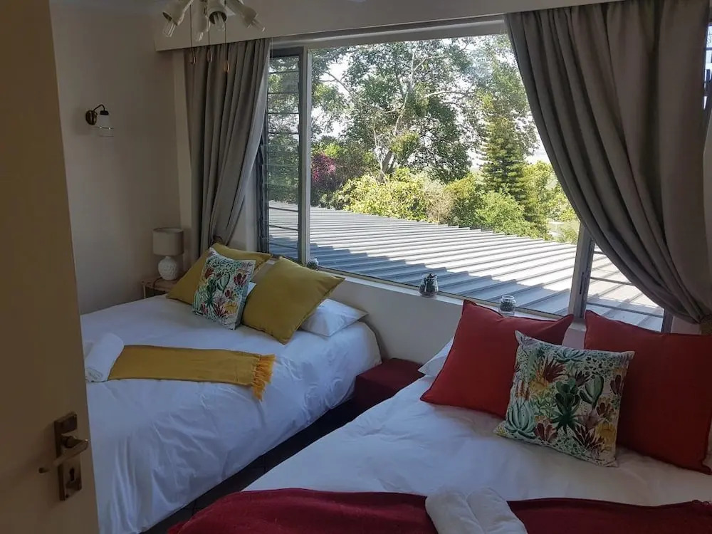 Yacht View Lodge