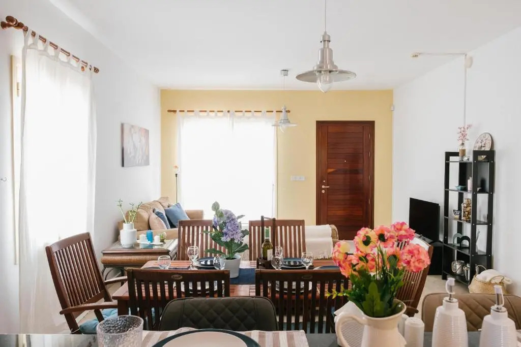 Aphrodite Gardens No.9 Luxury Apt
