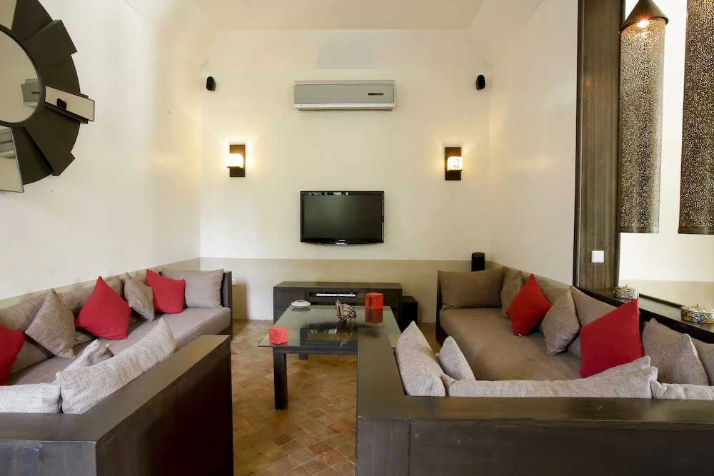 Villa Abalya 24
