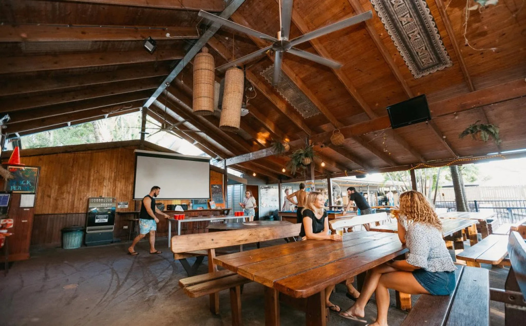 Calypso Inn Backpackers Resort