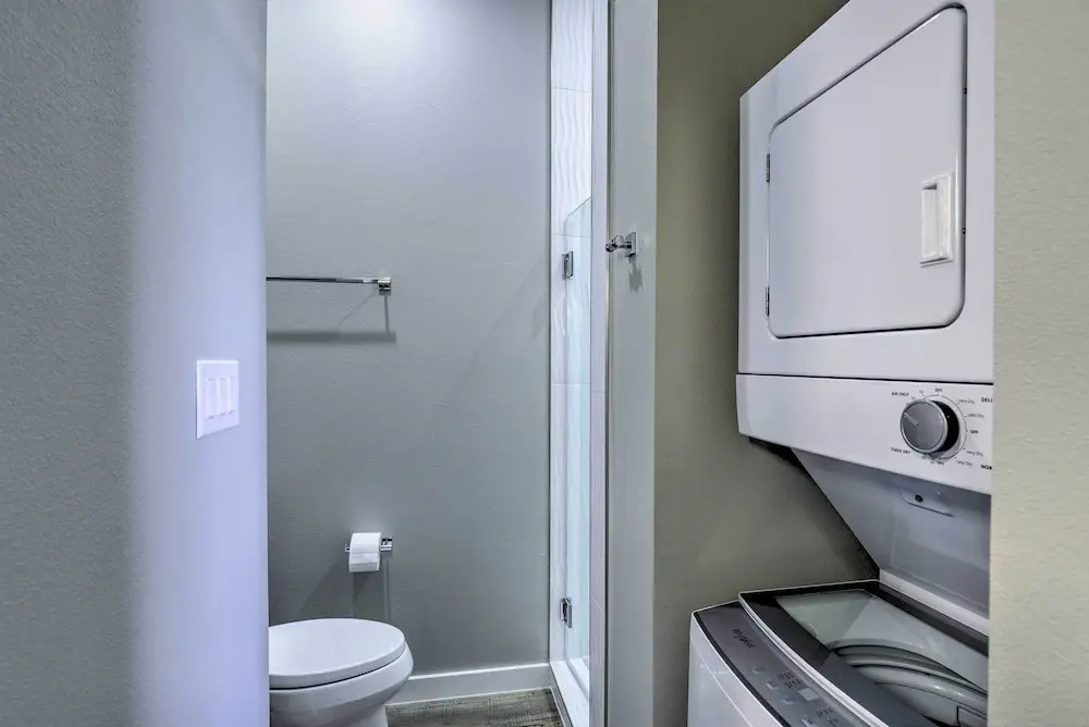 San Marcos Apartment w/ Off-street Parking!