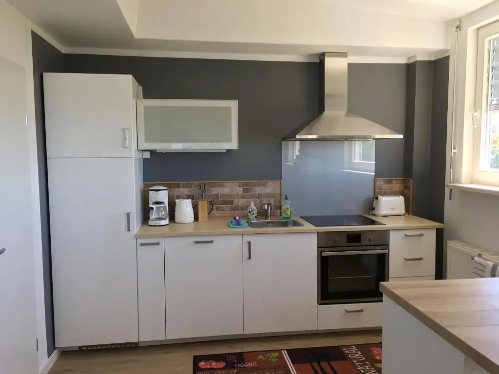 Linas Ferienwohnungen - zwei moderne FeWos mit Sauna im Haus und fantastischem Ausblick