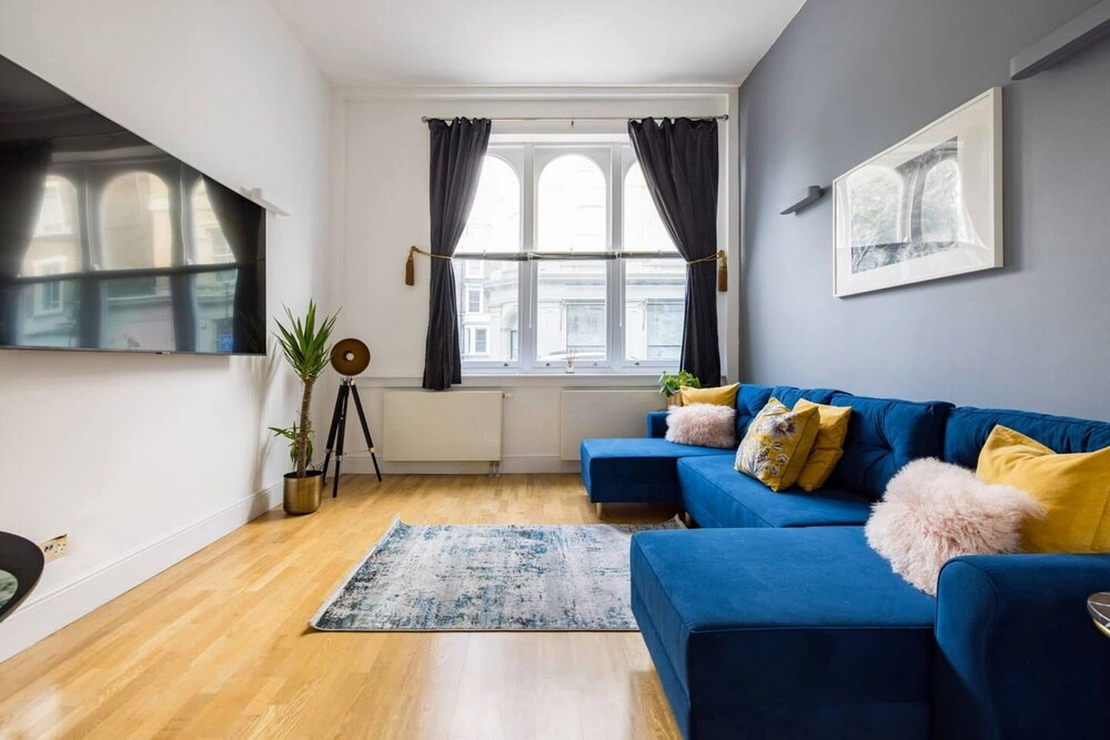Earl s Court 1BR Private Terrace Walk to Tube