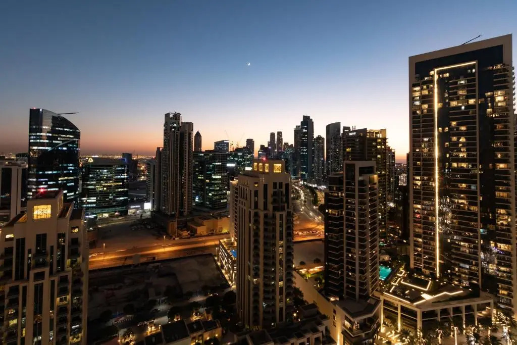 Quintessential Quarters: 29th Fl Views - Walk to Opera, Mall and Burj Khalifa