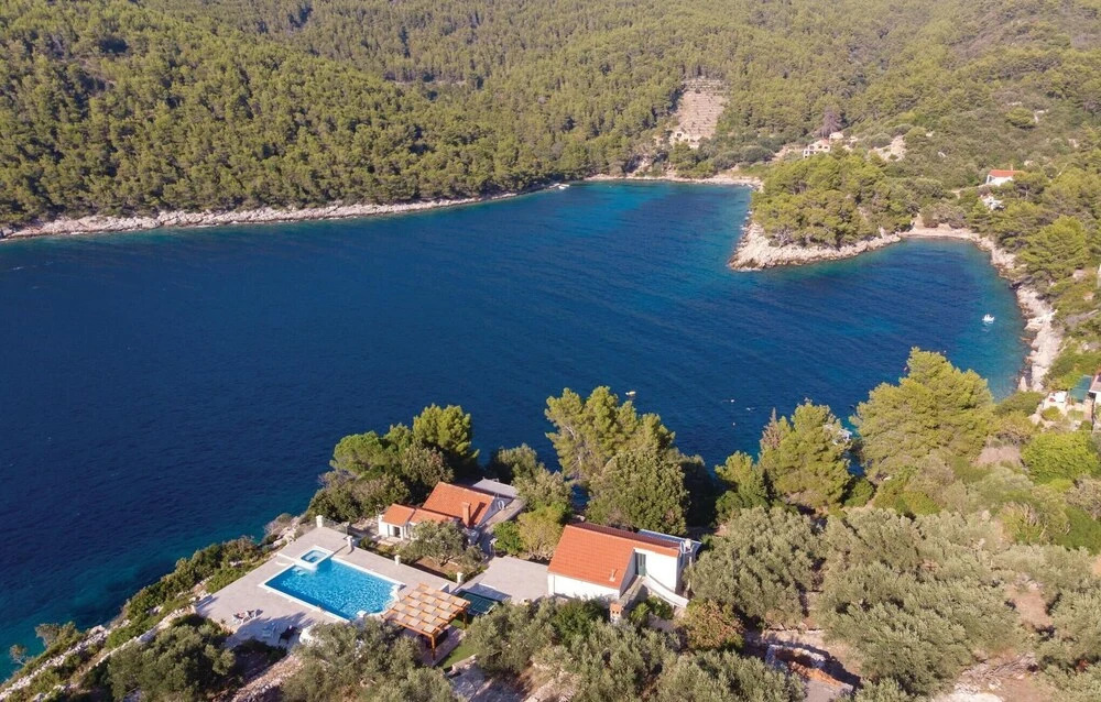 Amazing Home in Poplat With Wifi and 2 Bedrooms