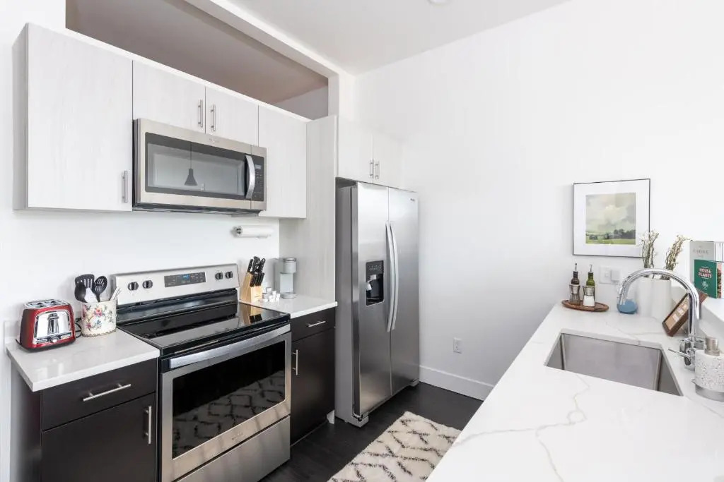 Flexhome Skywalk to Fiserv U4 RooftopGymParking