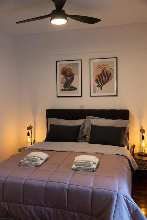 Spacious apartment close to the sea and the city center