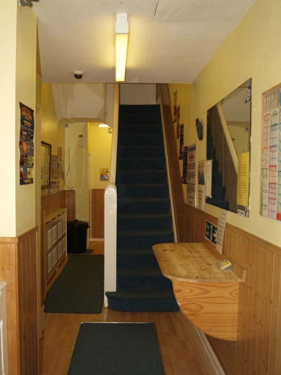 Lynton Apartments