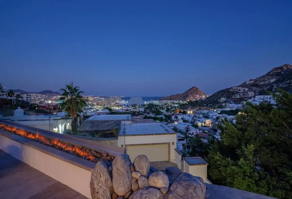 The one and only Pedregal Hollywood House