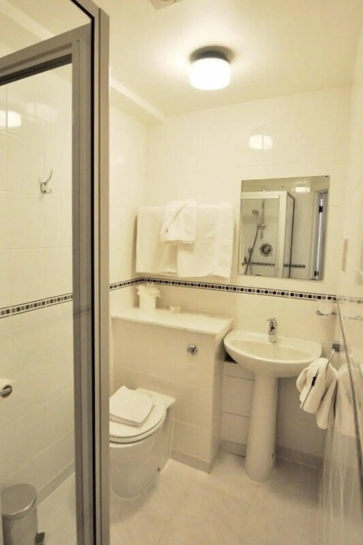 Brunel Hotel