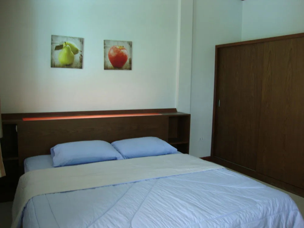 Nuchs Apple Guest House