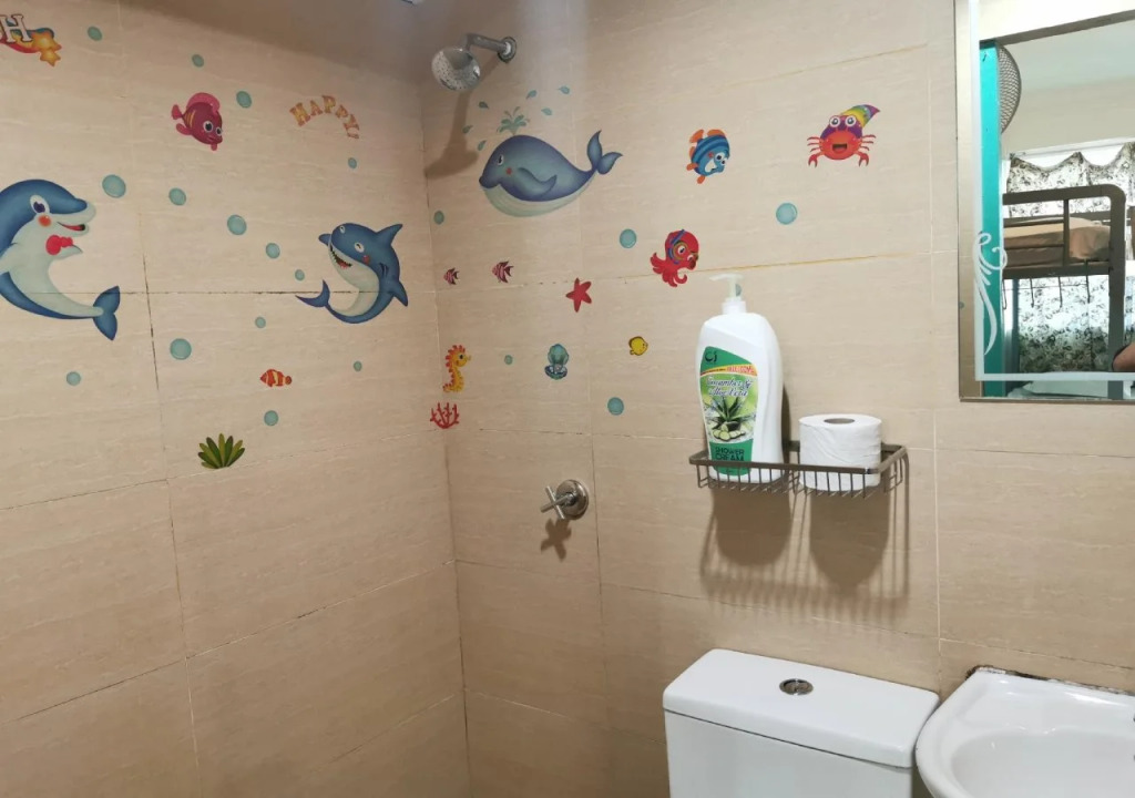 Halo Hostel