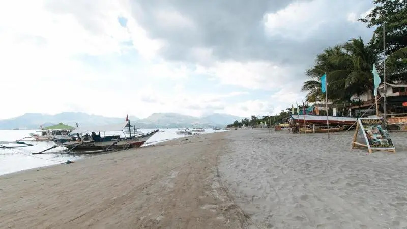 RedDoorz Plus @ Lagoon Beach Resort Zambales