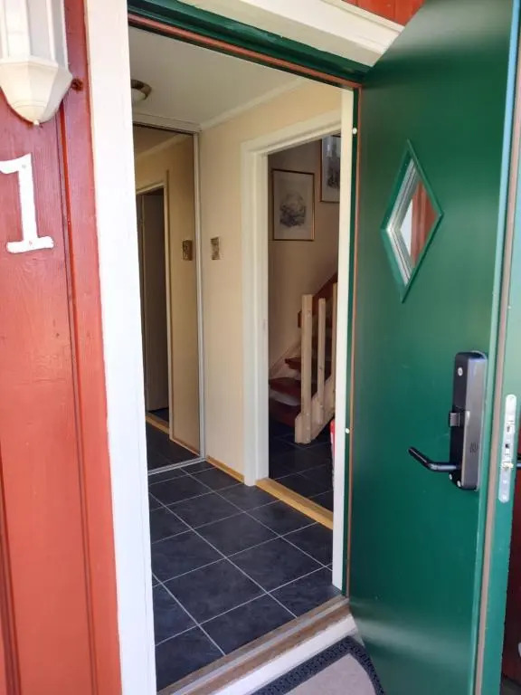 Tjeldsundbrua Overnatting - Sjøhus1