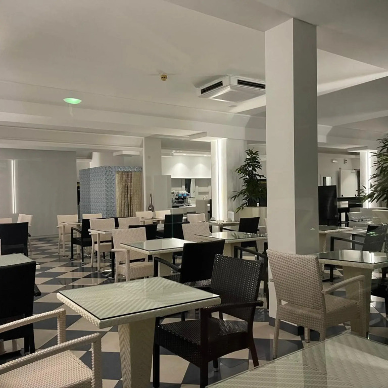 Hotel Athena