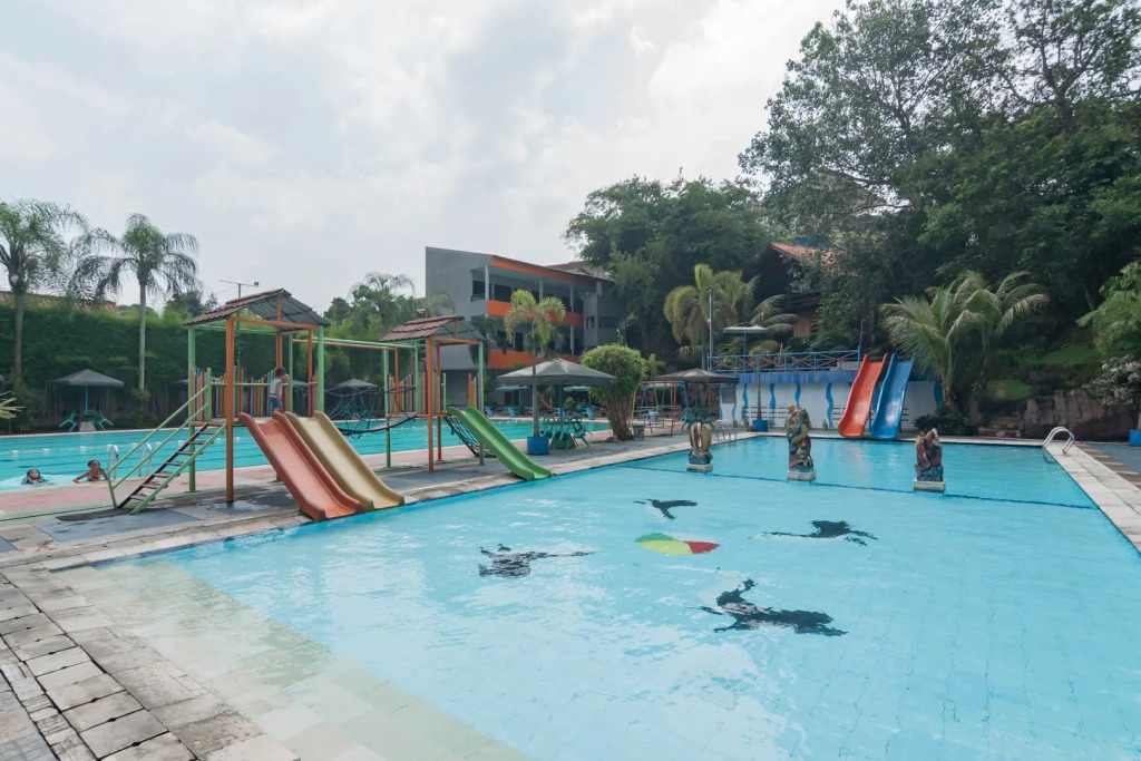 Urbanview Hotel Sagara Bogor