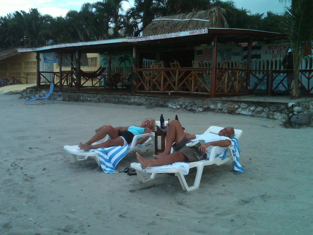La Delphina B&B Bar and Grill Hotel