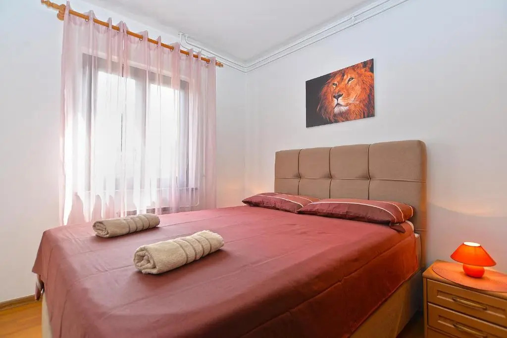 Apartments Milka 2074