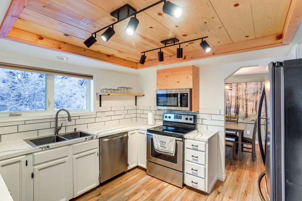 Northern Bliss Modern Mtn-View Home in Fairbanks