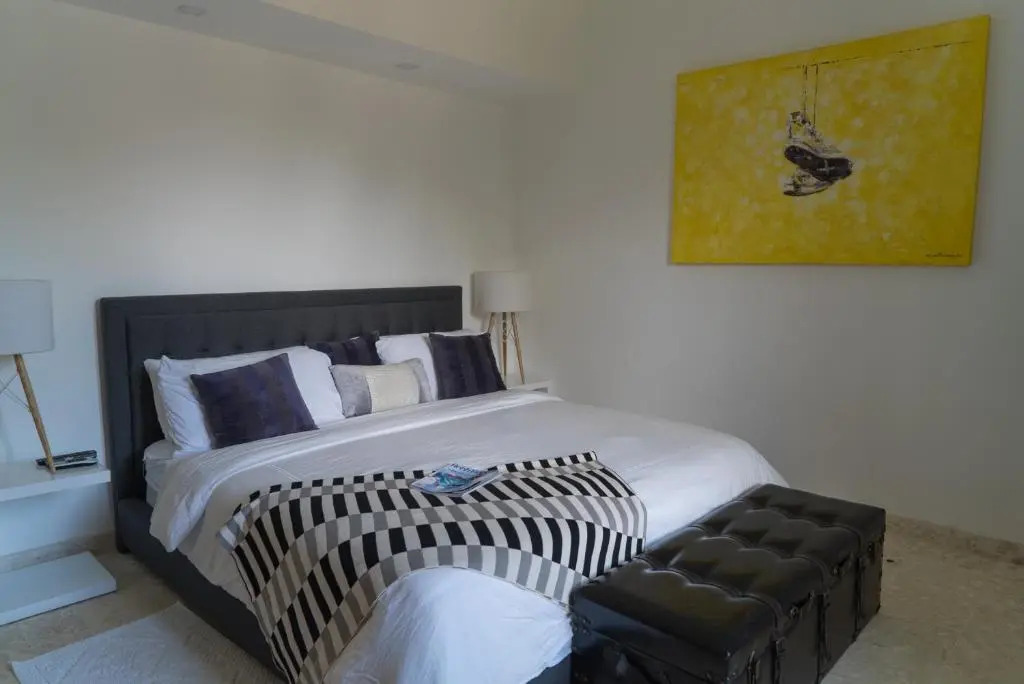 3Br / 3Ba Modern Paradise Loft Condo In Gated Community W/ Daily Housekeeping