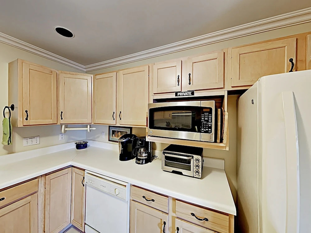 New Listing! Spacious Hillside Ada Access 4 Bedroom Home