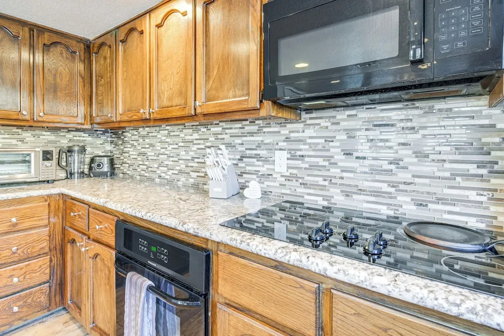 3 Mi to London Bridge: Lake Havasu City Home