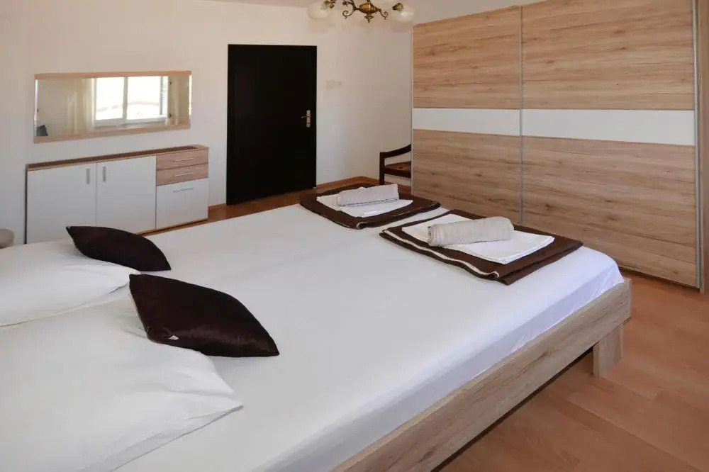 Apartments Lidija