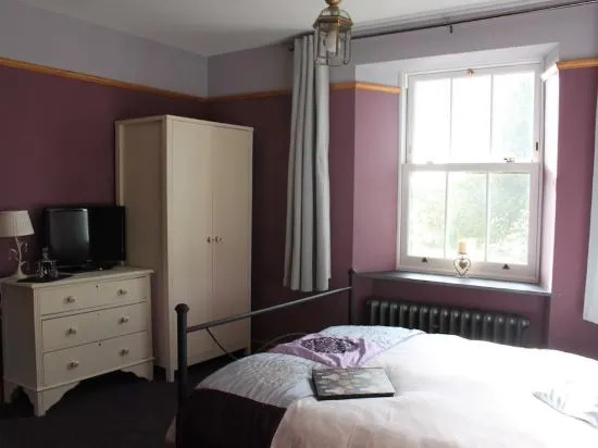 Ellenboro House Bed & Breakfast