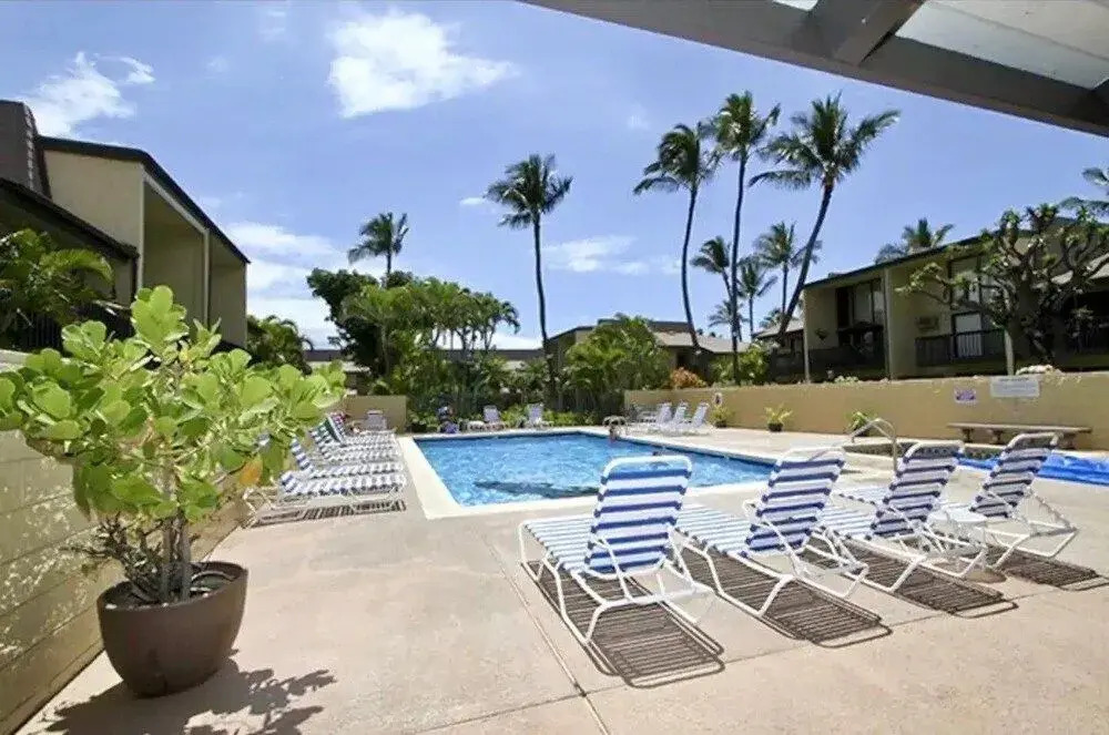 Tropical Oasis 2 Bedroom Condo by RedAwning