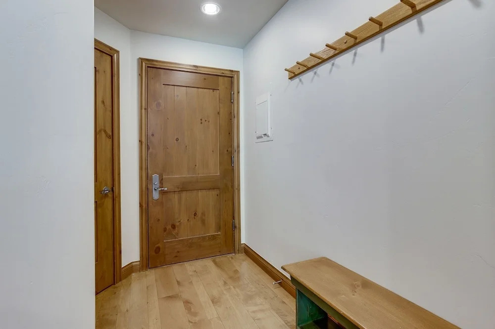 Beaver Creek Elkhorn Lodge 1 Bedroom Residence With Ski In, Ski Out Access And A Short Walk To Beaver Creek Village