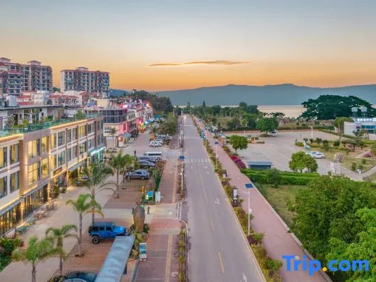 Serene Brit Boutique Hotel Fuxian Lake