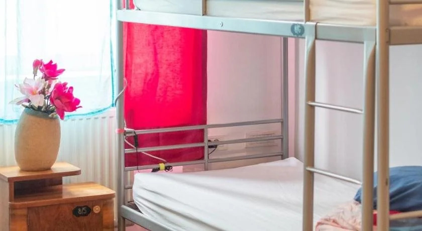 Fluxus Hostel